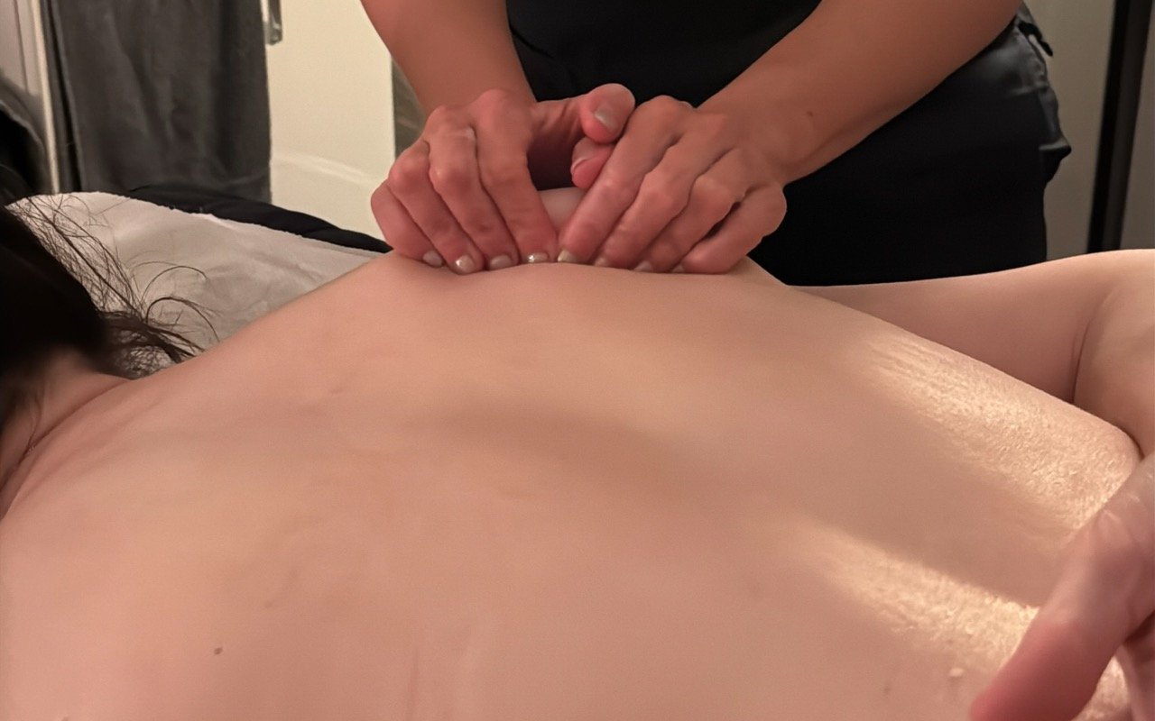 Full body massage training at The Therapy Room Belfast